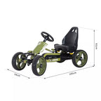 Infografika su pedalinio kartingo matmenimis: ilgis 109 cm, plotis 54 cm, aukštis 61 cm