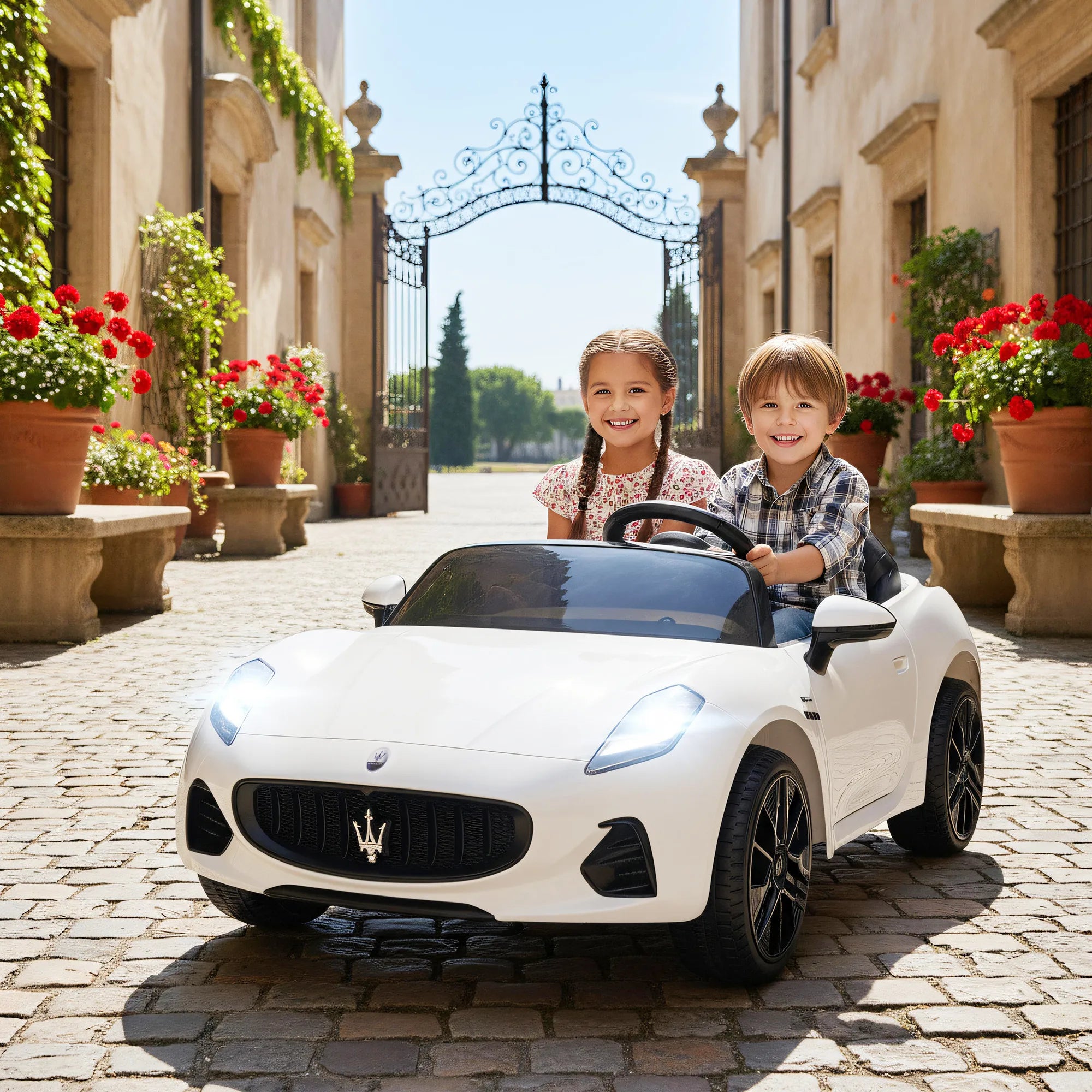 Vaikiškas elektrinis automobilis Maserati, 2-vietis, iki 60 kg, baltas (3–8 metų vaikams)