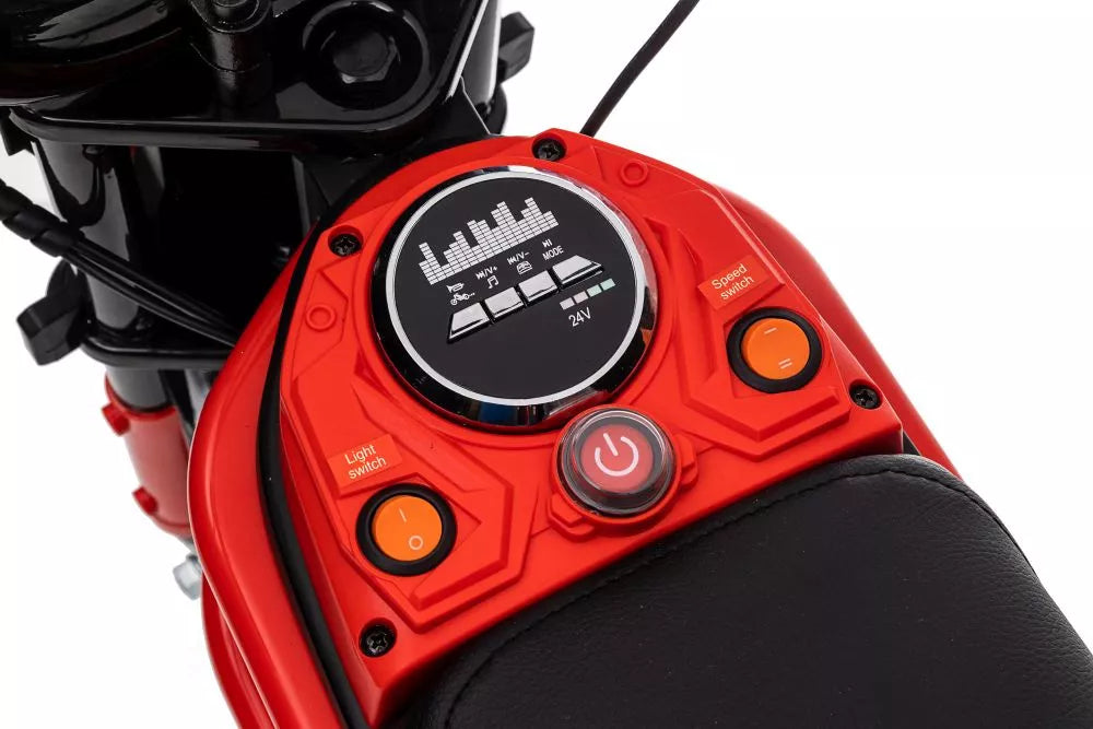 Motociklo valdymo skydelio su greičio ir apšvietimo jungikliais detalė