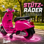 Rožinis Vespa motociklas iš galo su priekiniais atraminiais ratukais