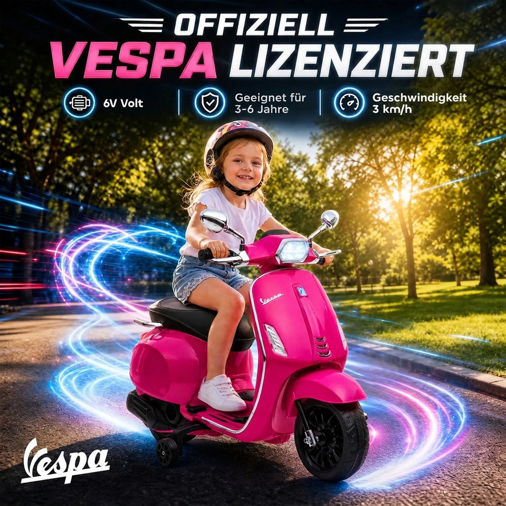 Mergaitė su šalmu važiuoja rožiniu Vespa motociklu saulėlydžio parke