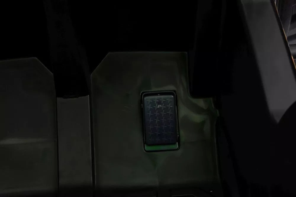 Vaikiškas elektromobilis, 24 V, su nuotolinio valdymo pultu, raudonas