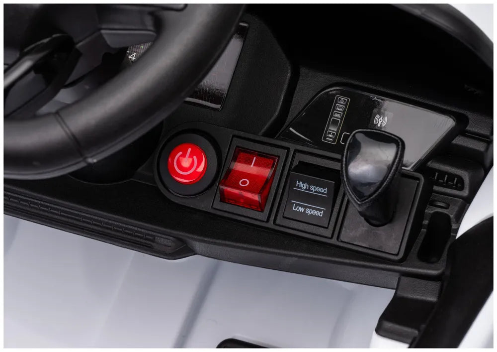 Vaikiškas elektromobilis Audi A5L, 12 V, su nuotolinio valdymo pultu, baltas