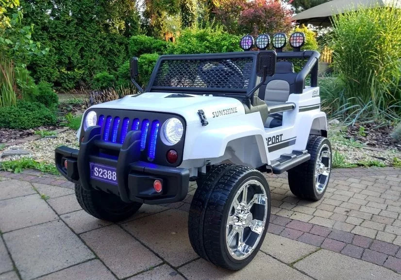 Vaikiškas elektromobilis Jeep, 12 V, 4x45 W, baltas