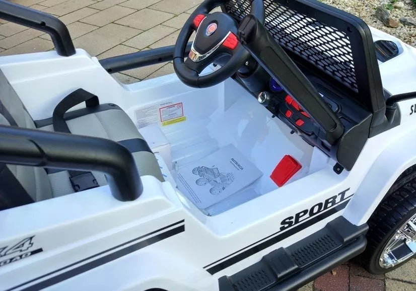Vaikiškas elektromobilis Jeep, 12 V, 4x45 W, baltas