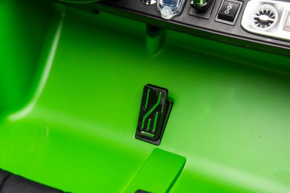 Vaikiškas elektromobilis Mercedes-AMG G63, 24 V, 4x200W, baltas