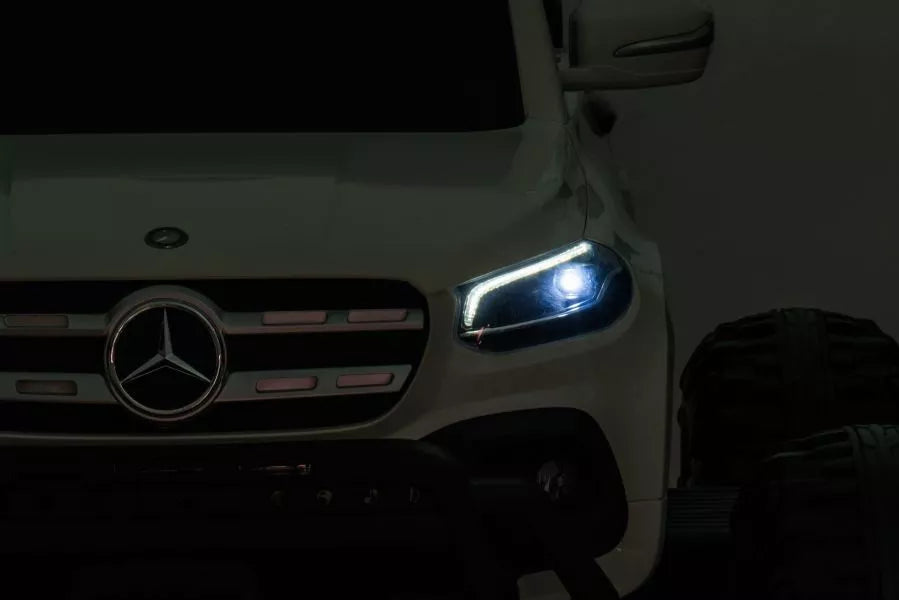 Vaikiškas elektromobilis Mercedes-Benz X-Class, 12V, 4x45W, su odine sėdyne ir EVA ratais, baltas