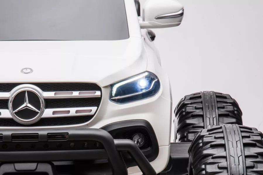 Vaikiškas elektromobilis Mercedes-Benz X-Class, 12V, 4x45W, su odine sėdyne ir EVA ratais, baltas