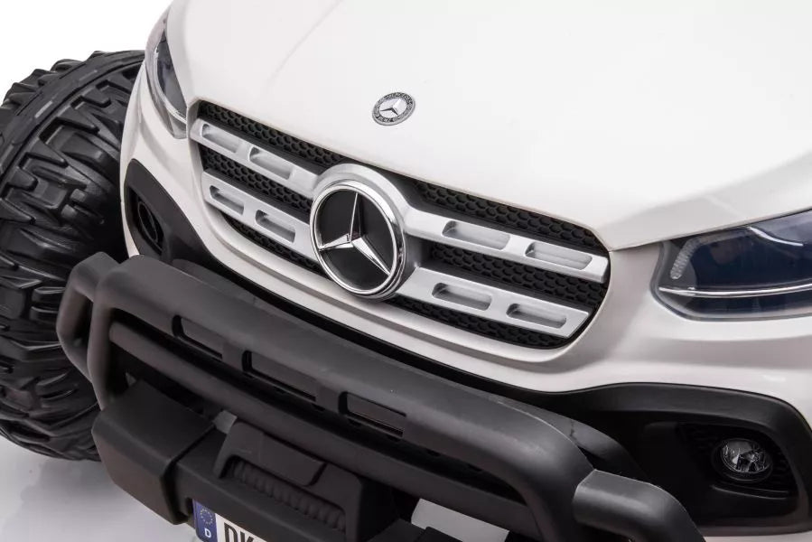 Vaikiškas elektromobilis Mercedes-Benz X-Class, 12V, 4x45W, su odine sėdyne ir EVA ratais, baltas