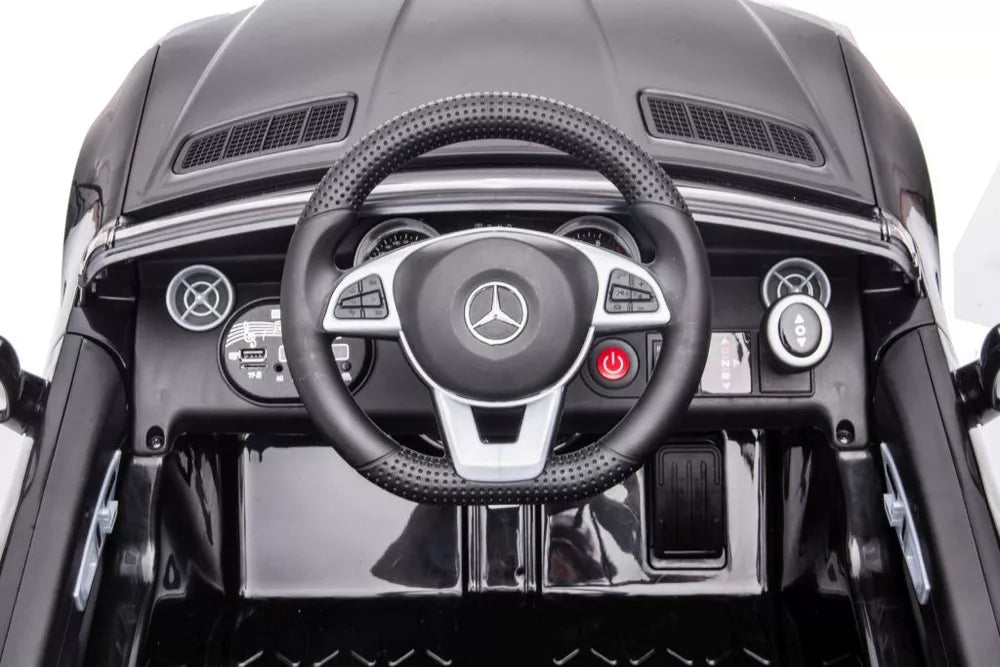 Vaikiškas elektromobilis Mercedes SLC300, 12 V, 2 vietų, eko-odos sėdynė, EVA ratai, baltas