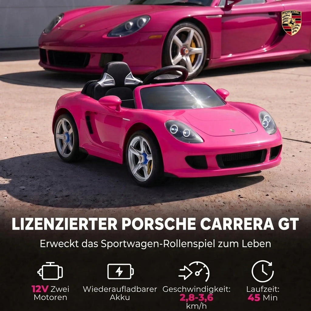 Rožinis Porsche elektromobilis šalia tikro sportinio automobilio fono