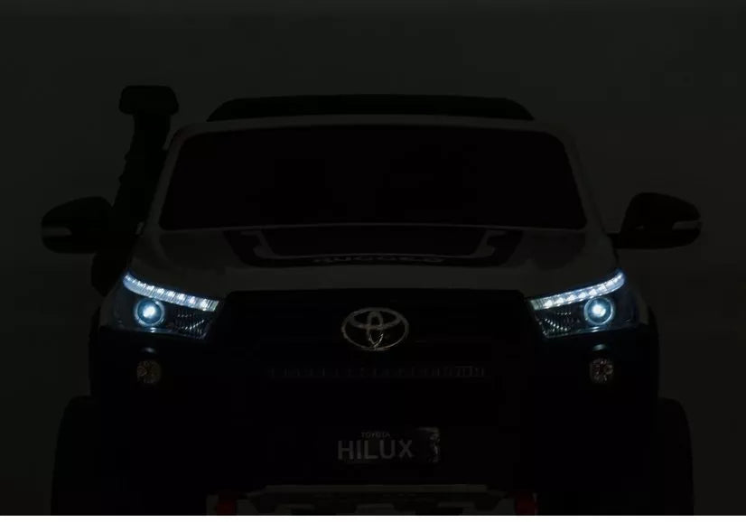 Vaikiškas elektromobilis Toyota Hilux, 12 V, 4 × 45 W, baltas