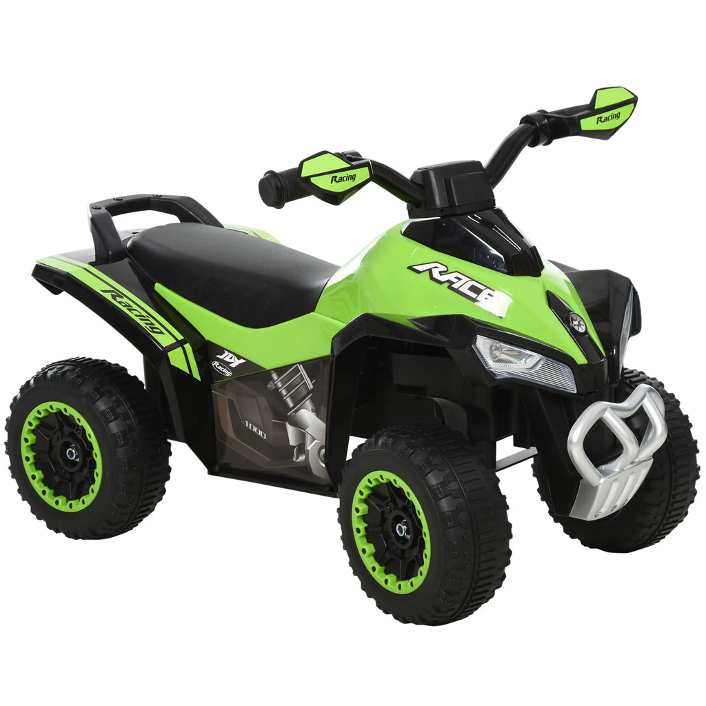 Žalias vaikiškas paspirtukas-mašinėlė ATV stiliaus baltame fone