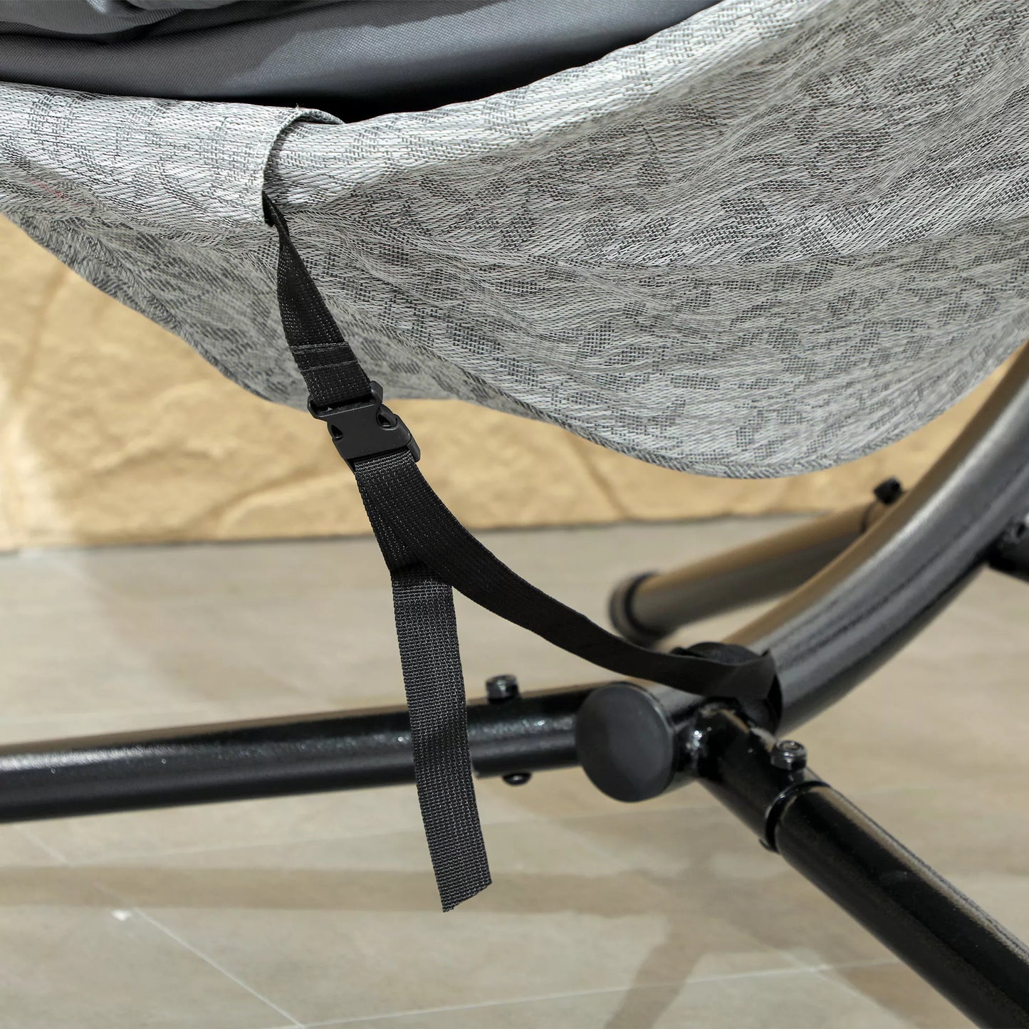 Kiaušinio formos pakabinamas krėslas su supimosi funkcija ir sulankstomu krepšiu, sodo kėdė, puodelio laikiklis, pilkos spalvos