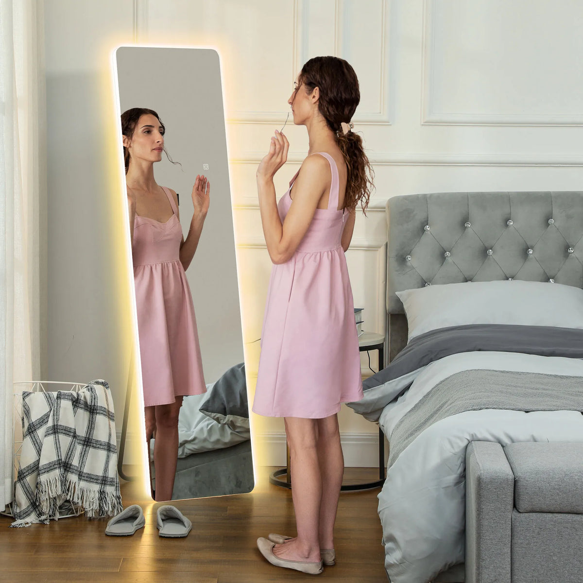 Viso ūgio veidrodis su LED apšvietimu, 150 × 40 cm