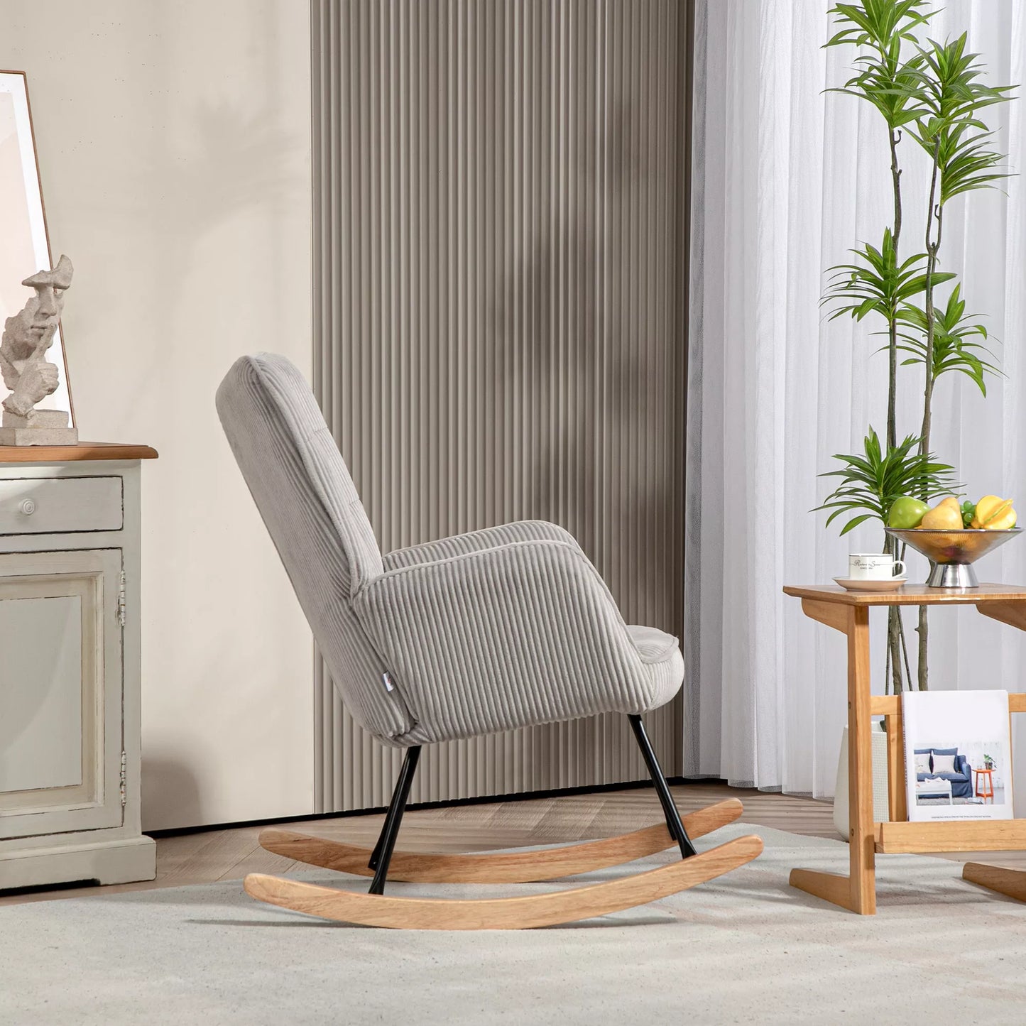 Vintage supamasis krėslas, išlenkti slidės, storas paminkštinimas, bukmedis ir plienas, šviesiai pilkos spalvos