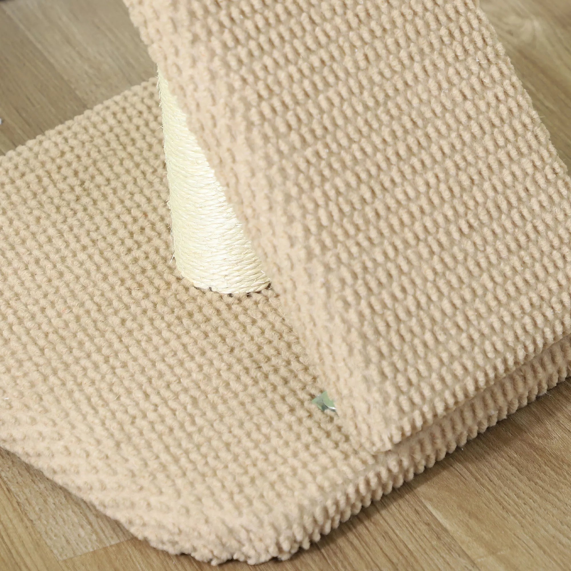 Kratzbaum su Kratzbrett, Spielball, Noppenstruktur/Sisal, 54 cm, šviesiai rudos spalvos