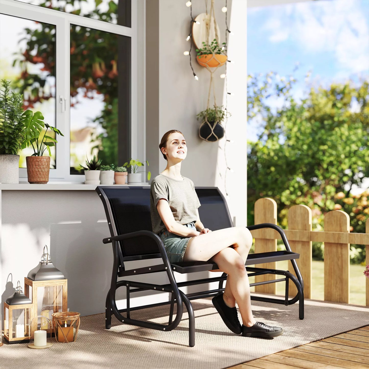 -vietė supynės kėdė Sodo suolas su supynės mechanizmu, atlaikantis iki 200 kg svorį 120 x 70 x 85 cm Juoda