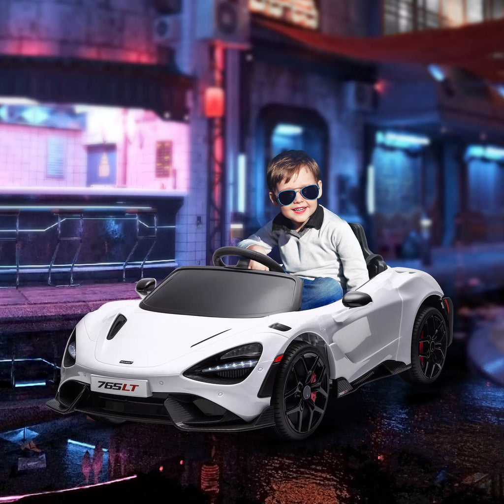 Vaikų elektrinis automobilis su sparninėmis durimis, nuotolinio valdymo pultu, švelniu varikliu ir LED žibintais, baltas