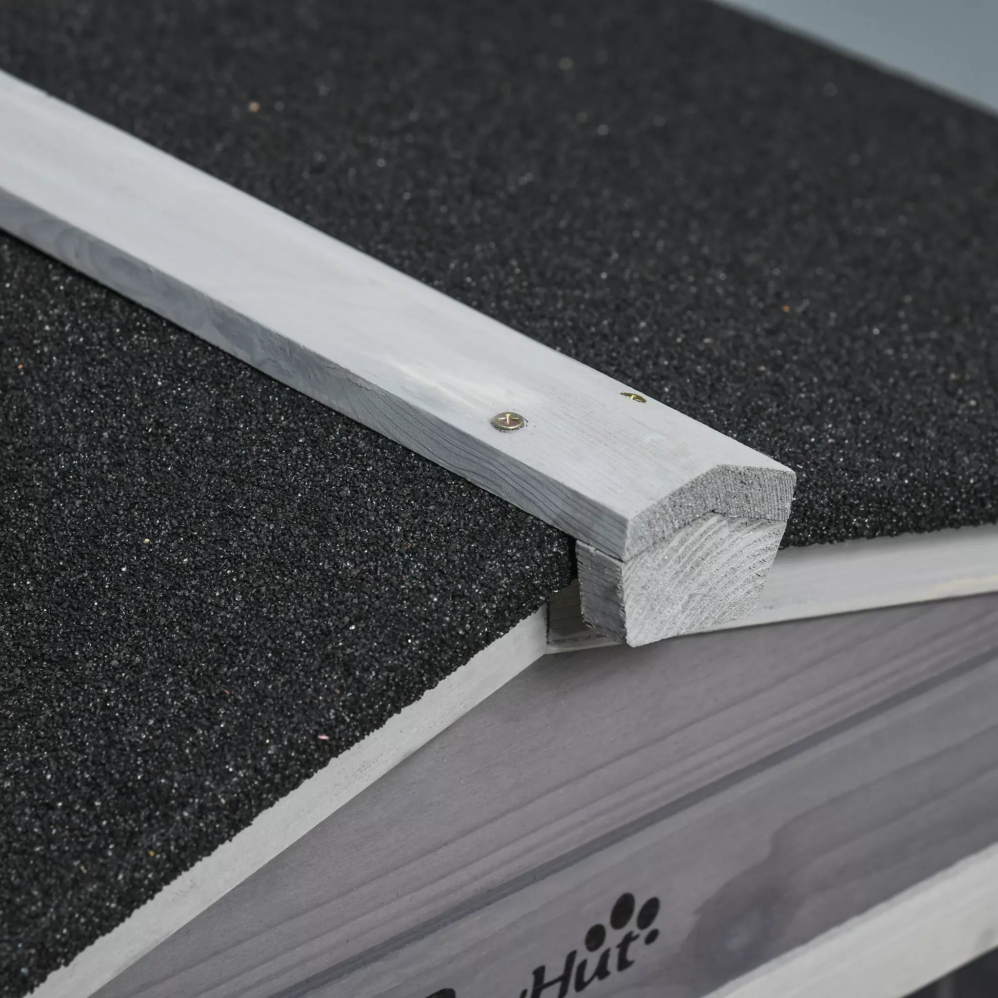 Triušių narvas 2 aukštų medinis triušių narvas 157,4 x 53 x 99,5 cm Triušių narvas su atspariu atmosferos poveikiui bituminiu stogu, laisvo judėjimo aptvaru, rampa, durimis, plieniniu tinklu, triušių narvas, lauko pilkos spalvos