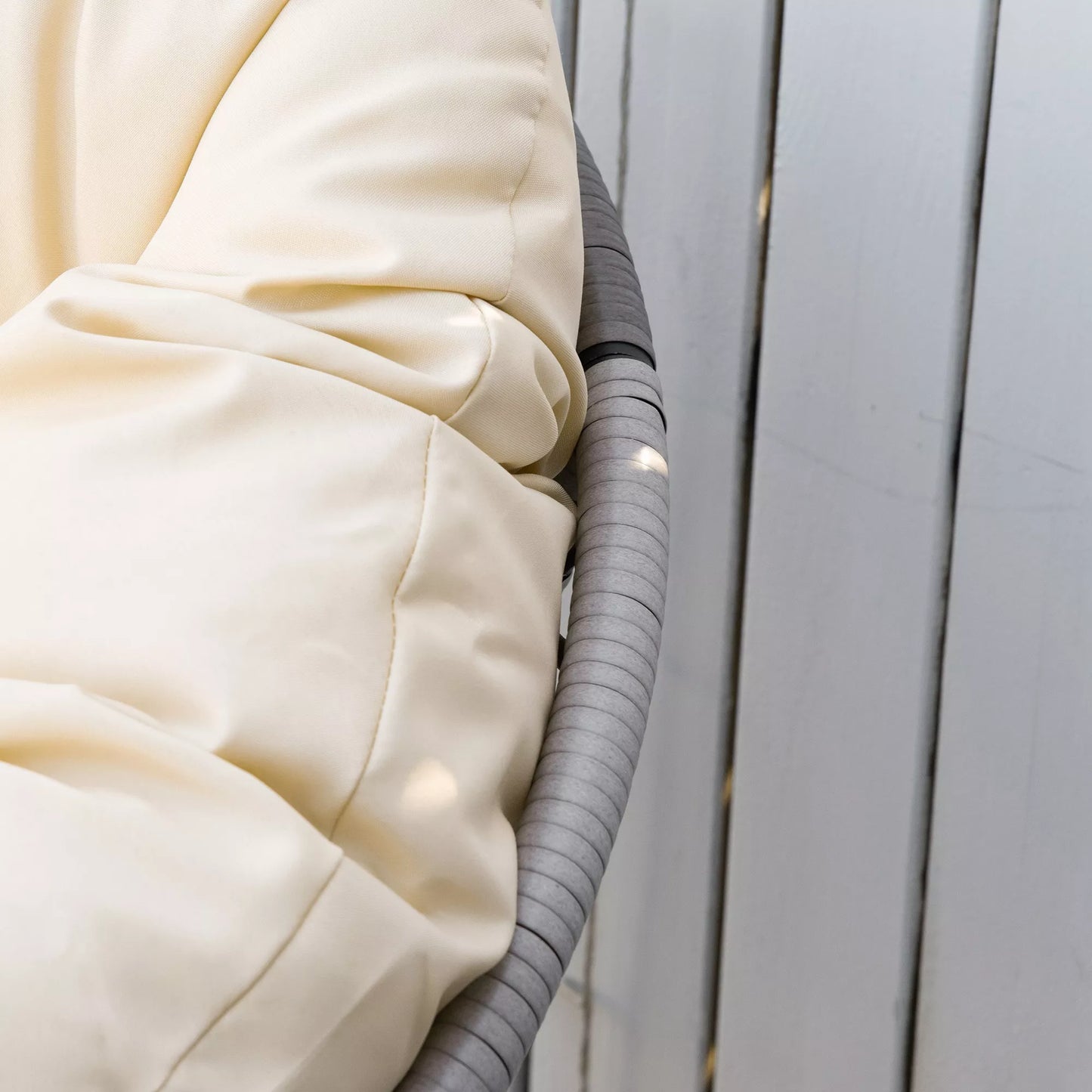 Papasansessel, pintas krėslas, sėdimoji pagalvėlė, dirbtinis rotangpalmių lukštas, sukamas, metalinis rėmas, 87 x 97 x 90 cm, smėlio spalvos