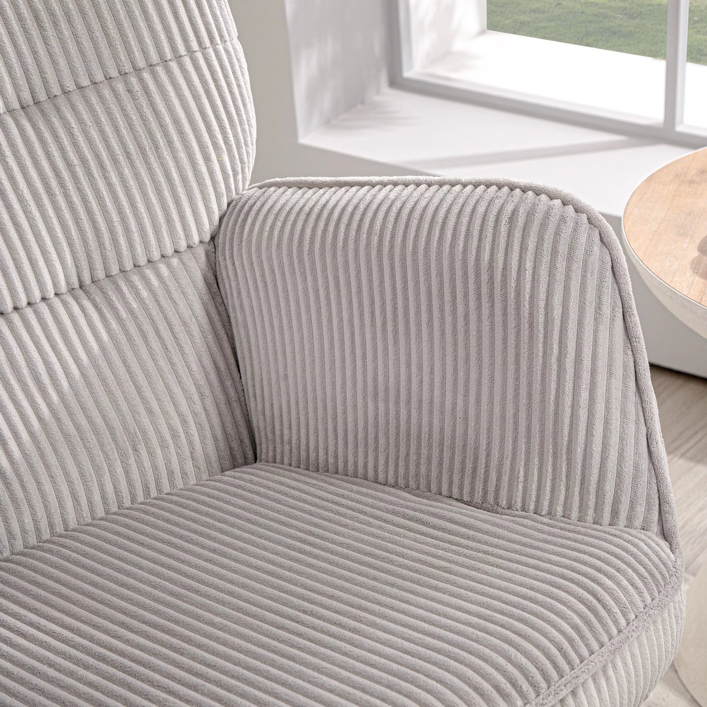 Vintage supamasis krėslas, išlenkti slidės, storas paminkštinimas, bukmedis ir plienas, šviesiai pilkos spalvos