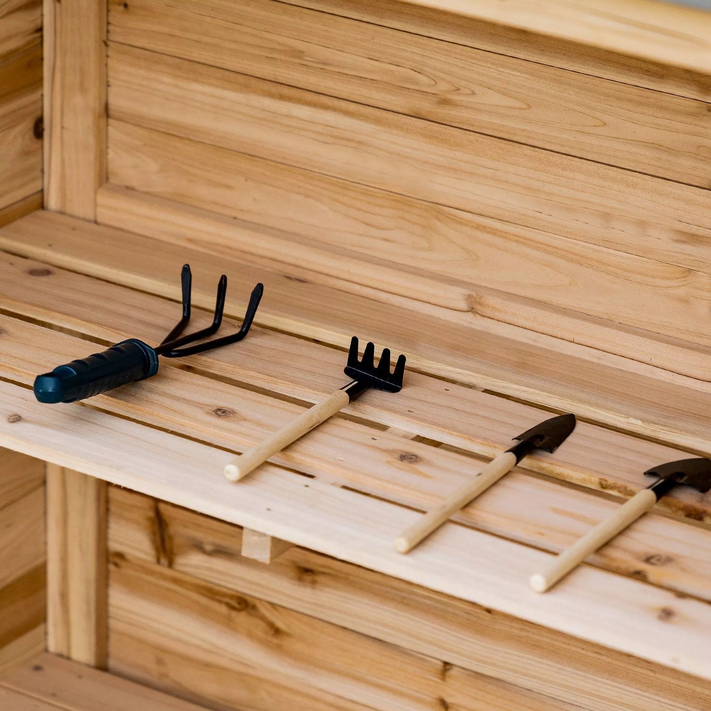 Sodo spinta su 2 skyriais, metalinis stalviršis su paaukštintu krašteliu, natūralios medienos, 83 x 40 x 92 cm